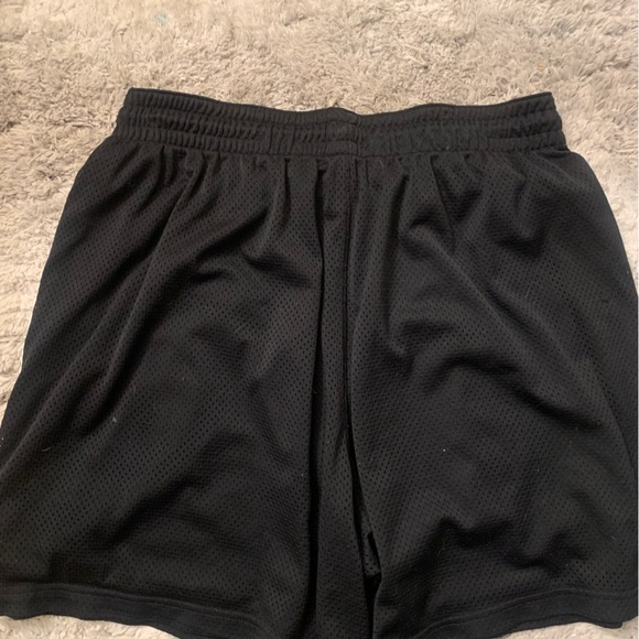 Nike basketball shorts! - Picture 3 of 3